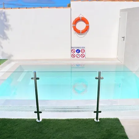 Casa Con Piscina De Agua Salada Iii 別荘 コニル・デ・ラ・フロンテラ