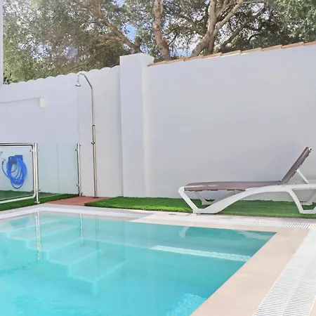 Casa Con Piscina De Agua Salada Iii * コニル・デ・ラ・フロンテラ
