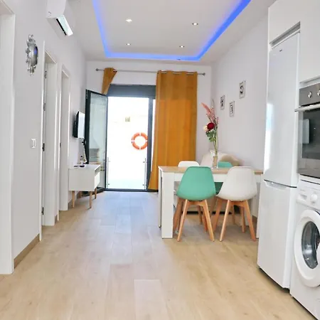 Casa Con Piscina De Agua Salada Iii *