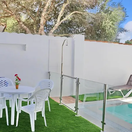 Casa Con Piscina De Agua Salada Iii *